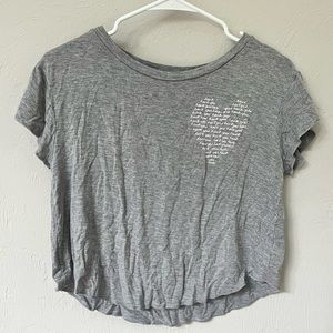 grey tee shirt